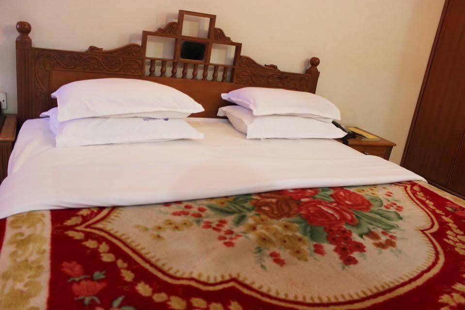 Hotel Siddhartha Hyderabad Esterno foto